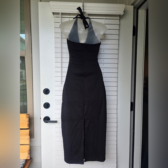 Fashion nova Black Halter Top Midi Dress With Front Cut Out Design Sz M - Picture 3 of 8